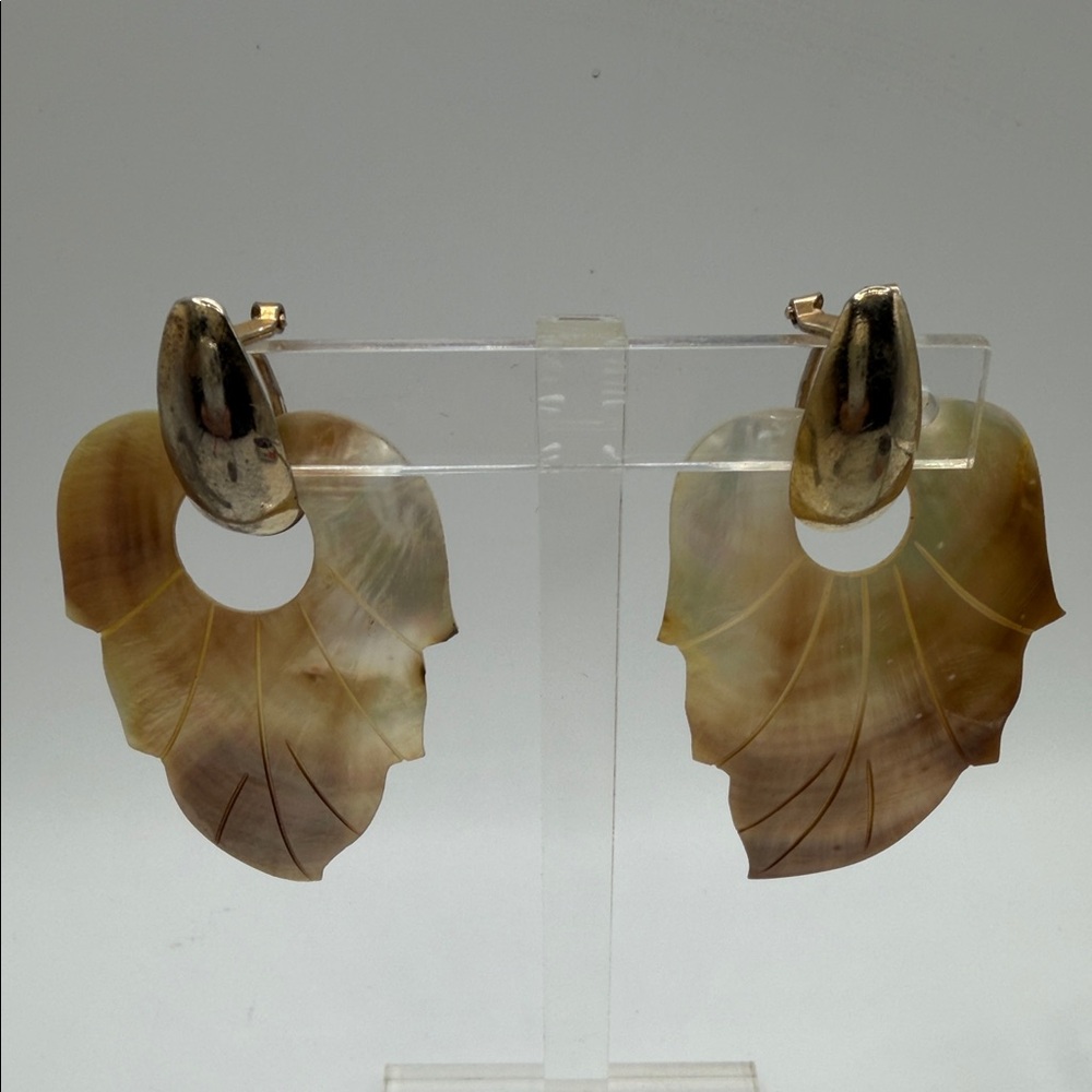 Vintage mother-of-pearl leaf pierced earrings.